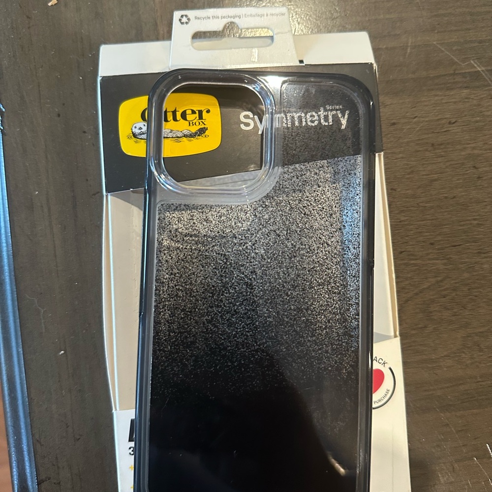 OtterBox Symmetry Series Case Box with Black and White Design
